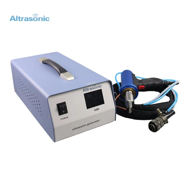 35kHz ultrazvočni stroj za tesnjenje in rezanje PVC materialov